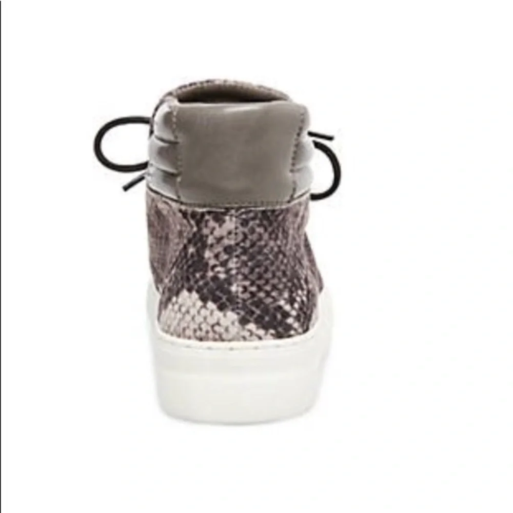 Madden Girl Sneakers High Top Gray Snake Print Lace Up Women’s Size 7.5